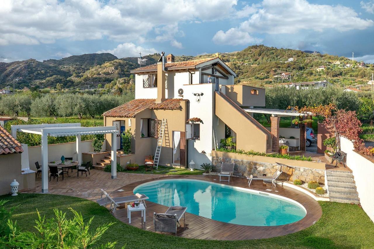 Villa Alcantara Di Charme Graniti Eksteriør bilde