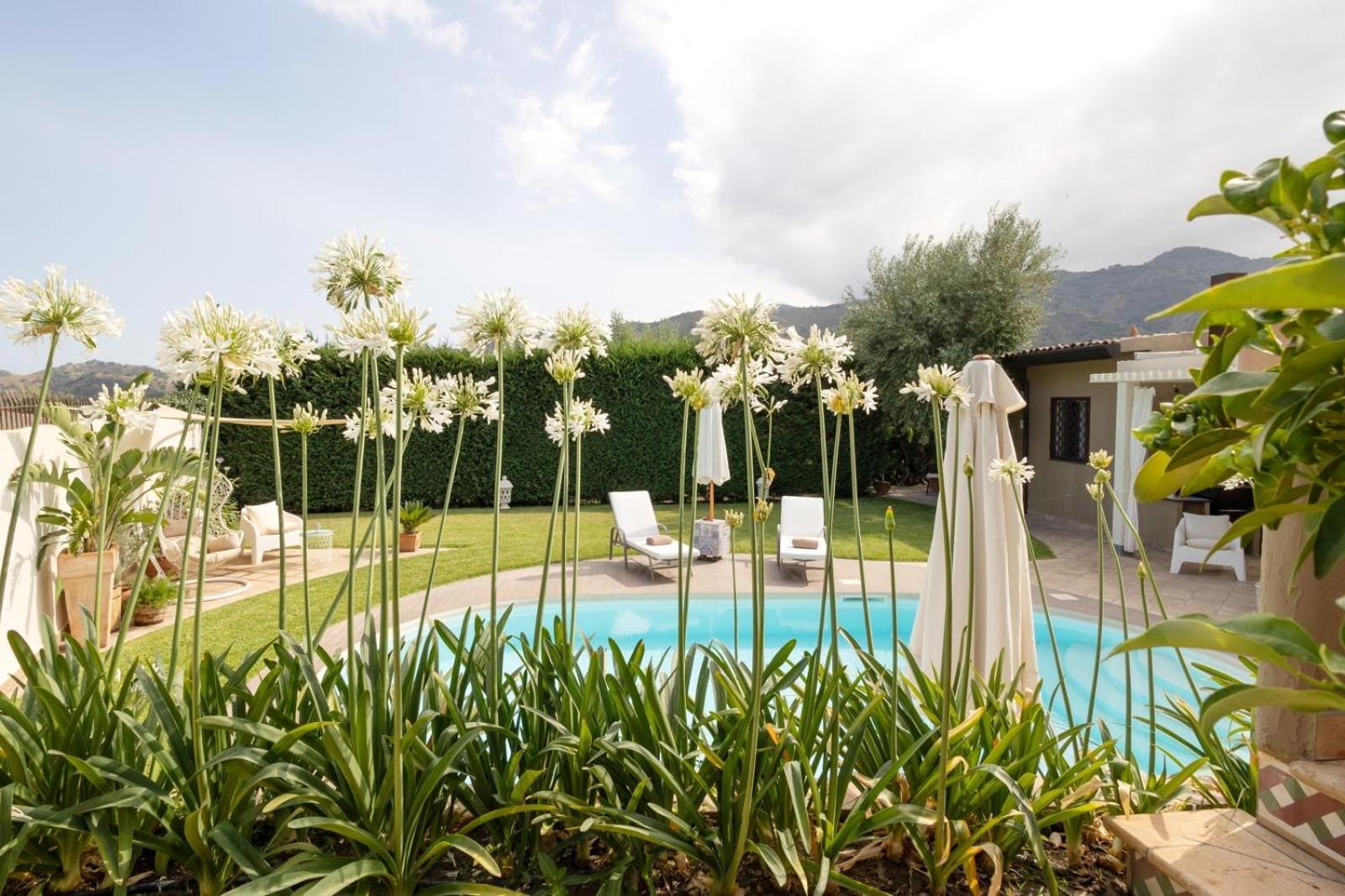 Villa Alcantara Di Charme Graniti Eksteriør bilde